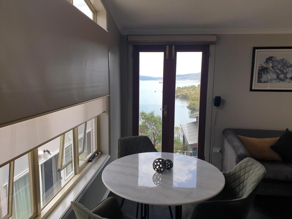 Lakeside * Jindabyne
