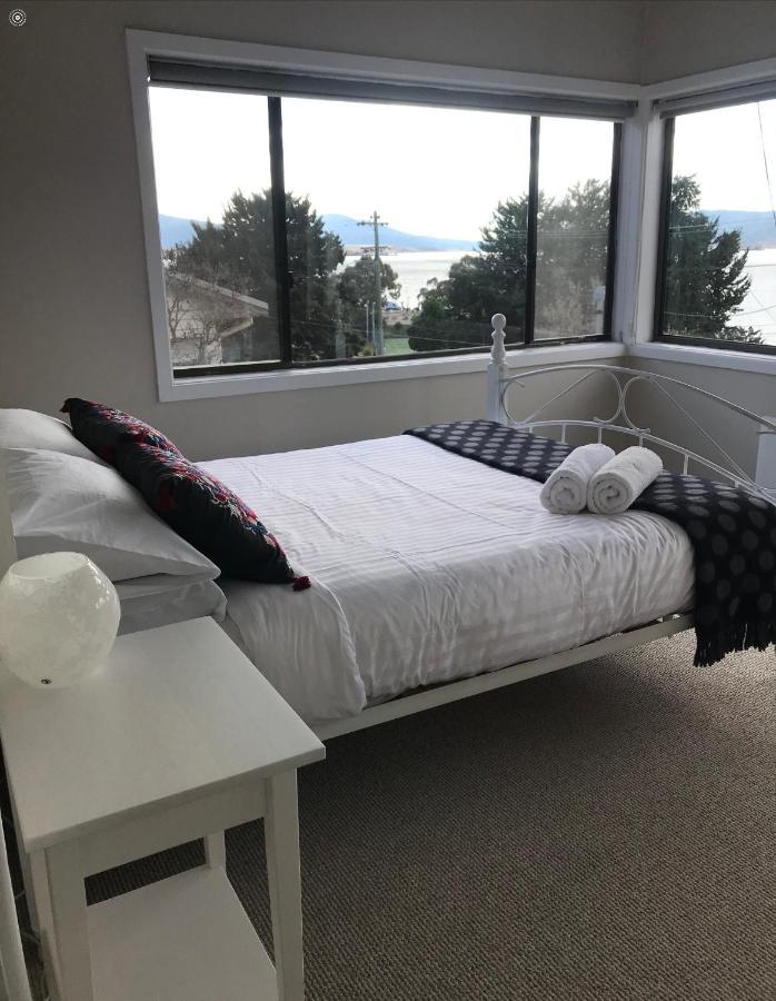 Holiday home 3 Bedroom Lakeview With Drying/bike