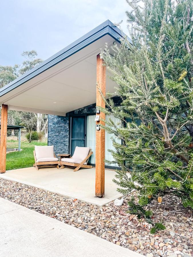 Hamilton House - Snowy Mountain Luxury Villa Jindabyne