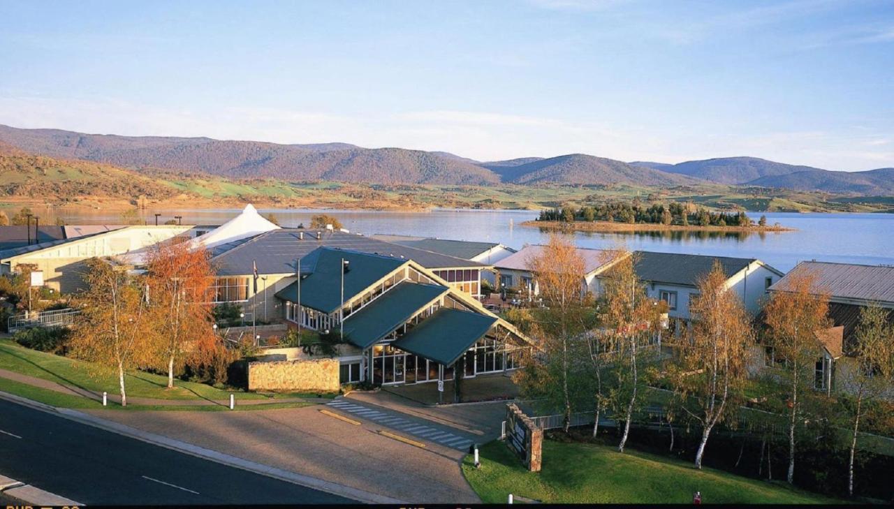 Horizons 201 - Front L Pool L Tennis Court L Bar L Wifi Jindabyne