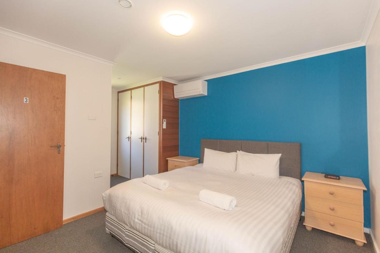 Holiday home The Lakefront 69 Townsend Street Jindabyne