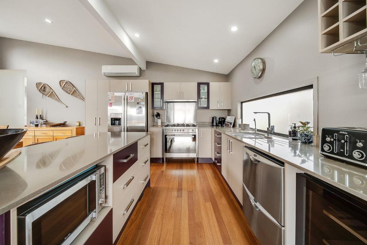Holiday home Ned Kelly's Retreat - Stunning 3br Townhouse L Views L Wifi L Bbq *