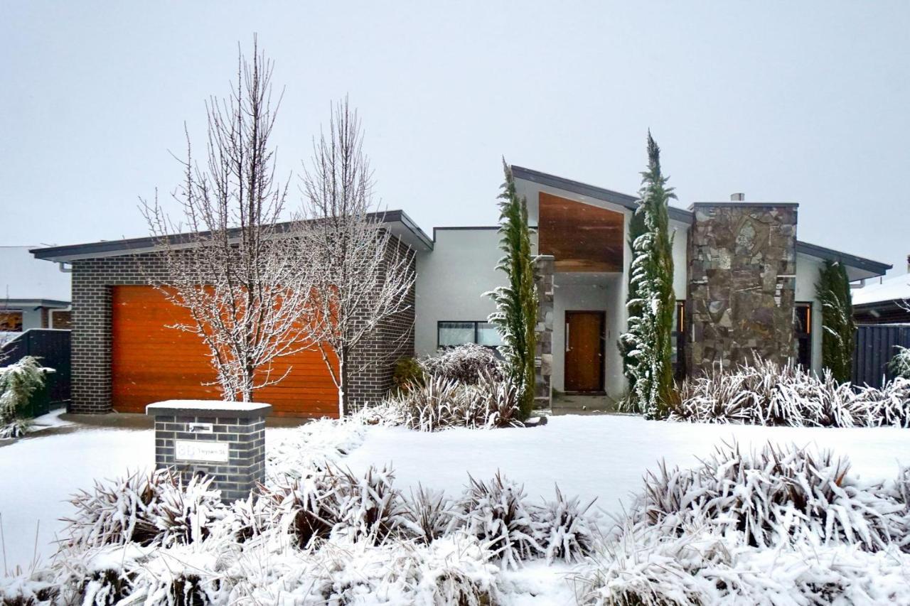 Pinecone - Luxury 4br L Ev Charger L Fire Pit L Wifi L Bbq L 4 Car Garage Holiday home Jindabyne