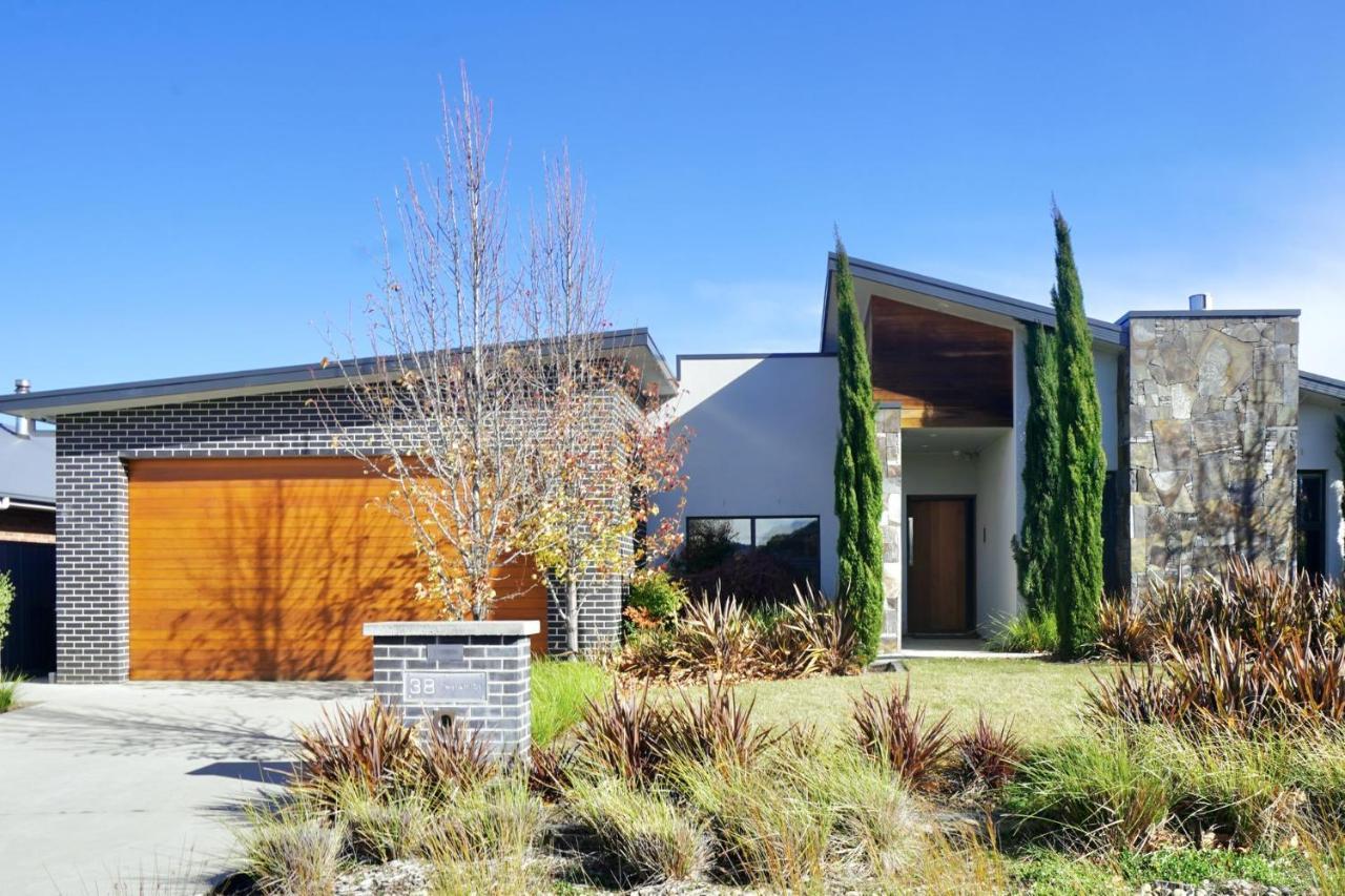 Pinecone - Luxury 4br L Ev Charger L Fire Pit L Wifi L Bbq L 4 Car Garage Jindabyne