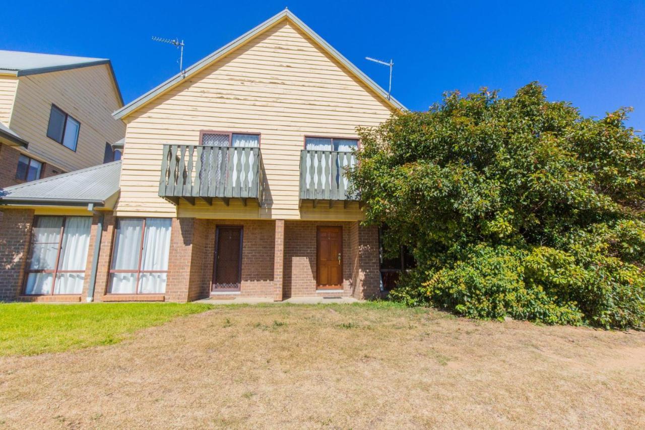 Petersdorf 4 129 Gippsland Street *