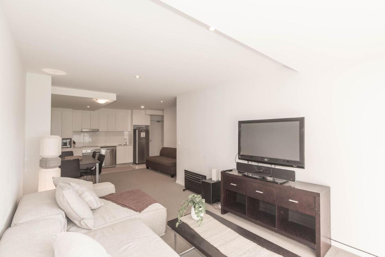 Edge 2 Apartment