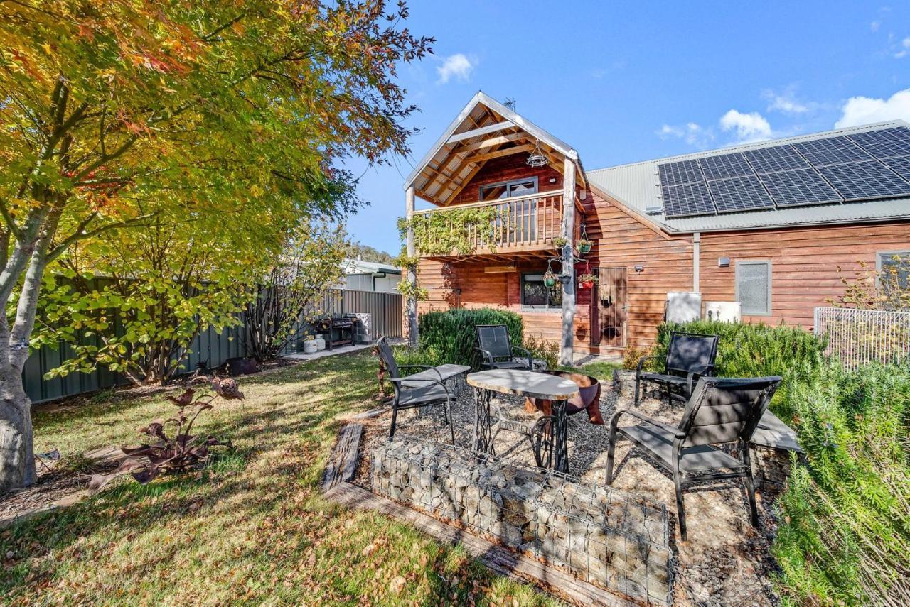 Aarlaur 2 - Charming 2br Rustic L Bath L Fire Pit L Wifi L Air-con Holiday home Jindabyne