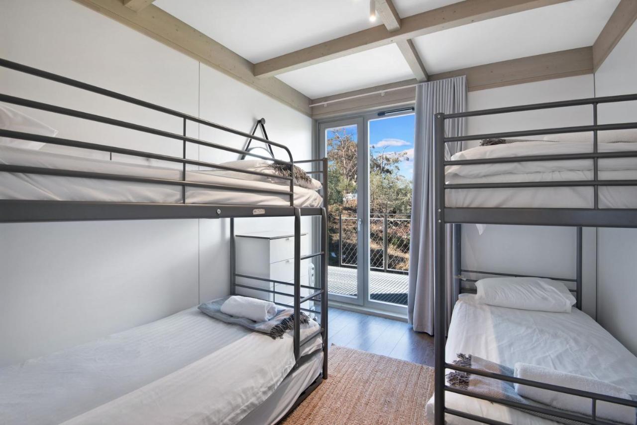 Jindy Haus 1 Of 76 Kunama Drive *