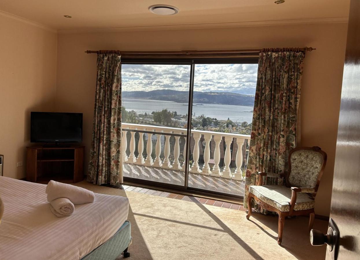 Deck By Kristall * Jindabyne