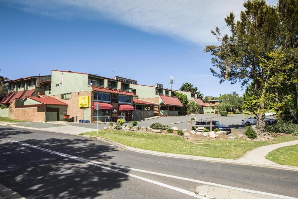 Apartment 27 Alpine Brumby *