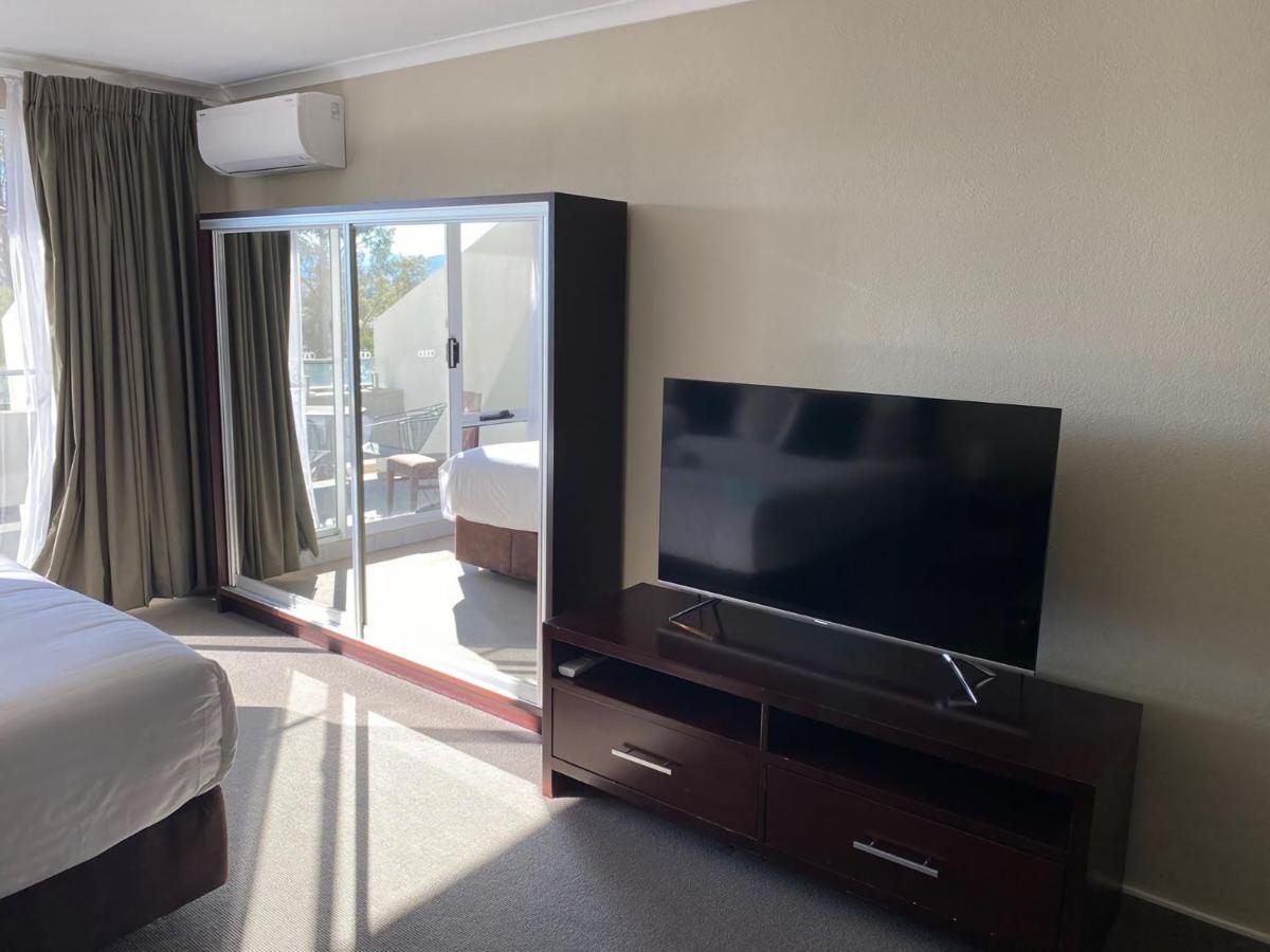 Apartment Horizons 113 *