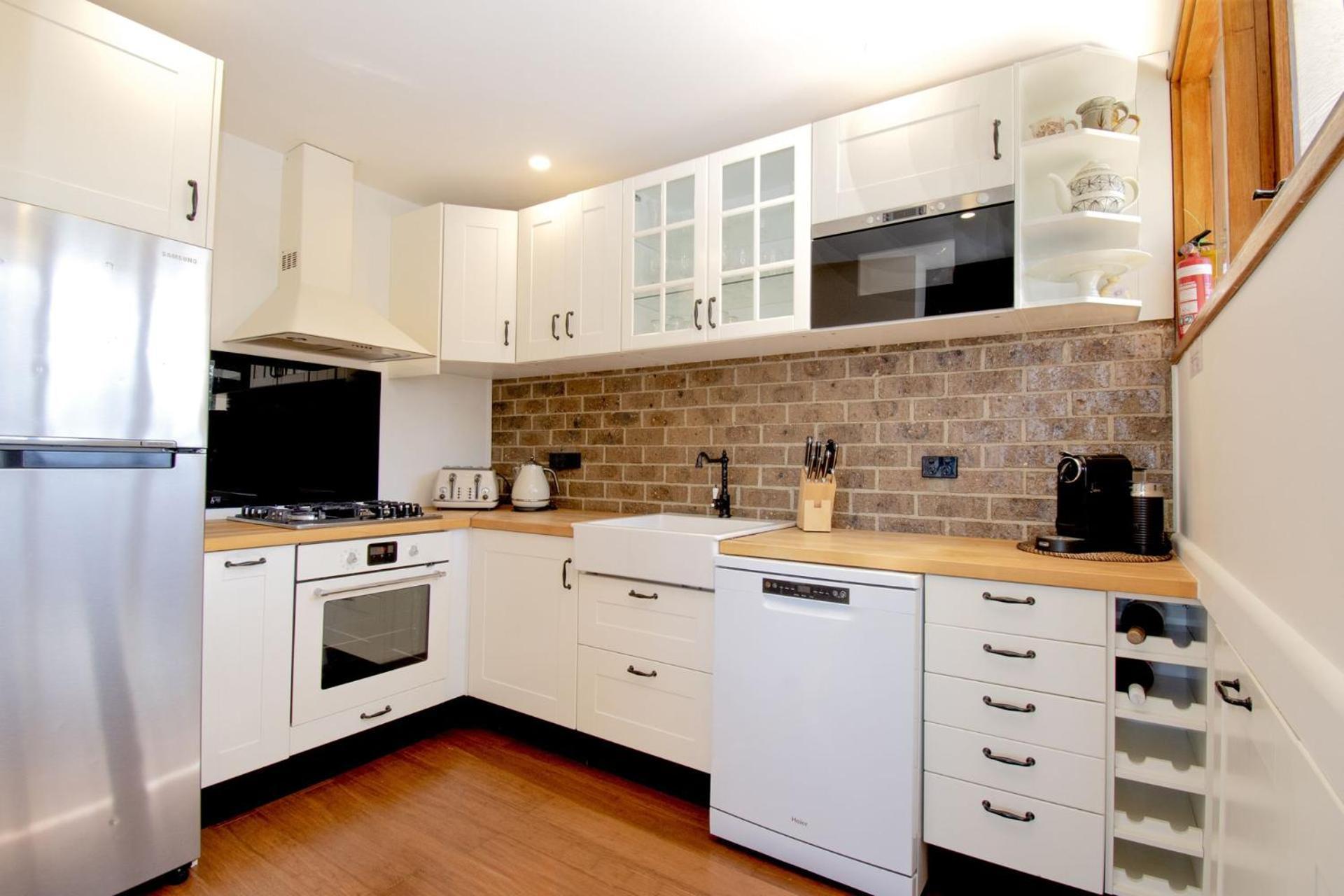 Heidelburg 3 Of 6 Banjo Patterson Crescent Jindabyne