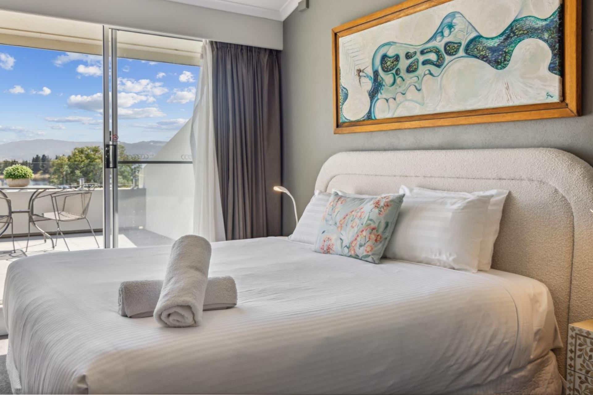 Horizons 404 Jindabyne