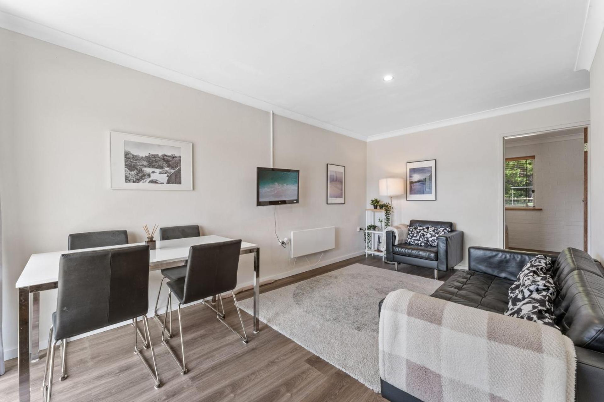 Tronton 2 - Lovely 2br L Close To The L Renovated Bathroom * Jindabyne