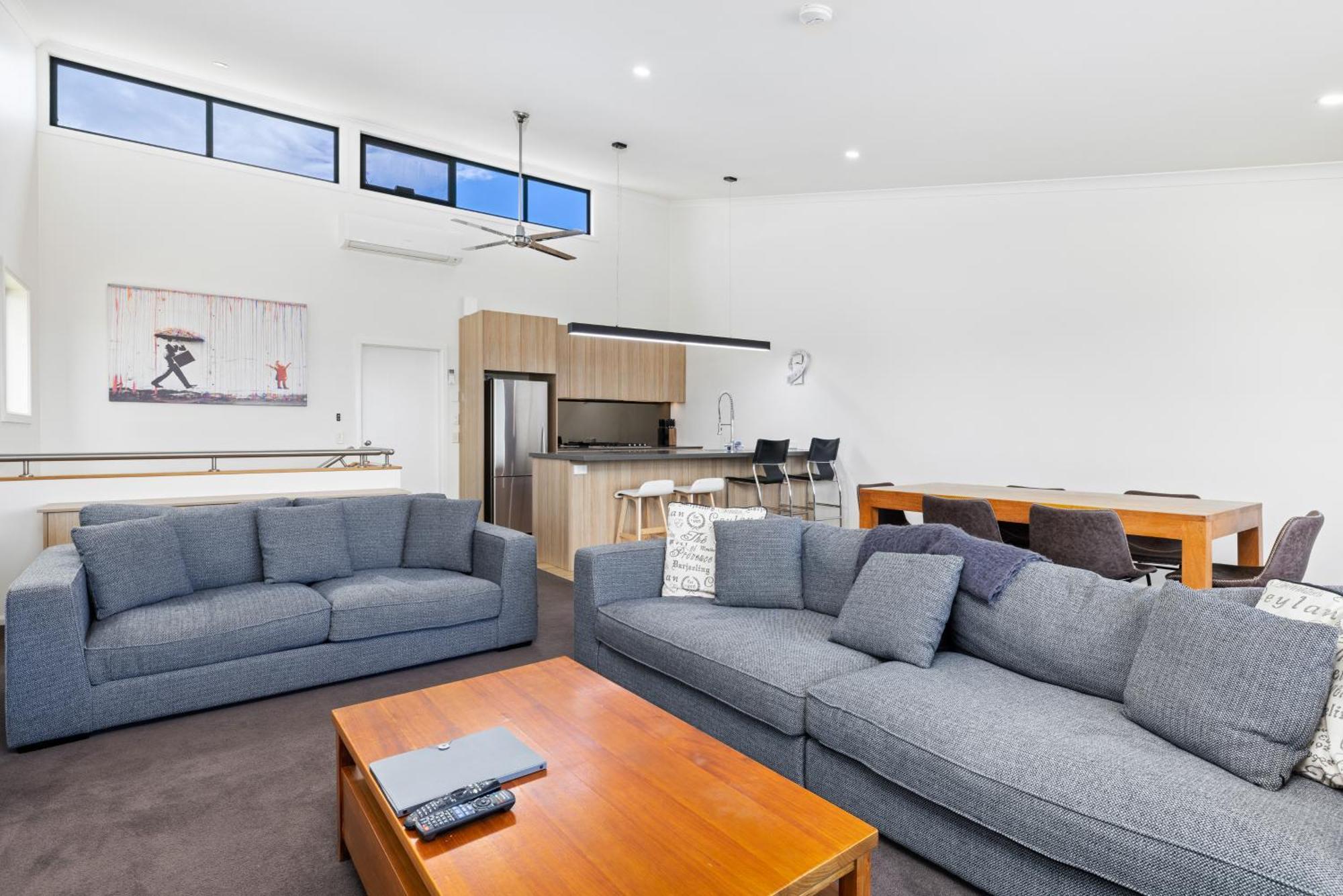 Apartment Stockyards 3 - Luxury Townhouse Jindabyne