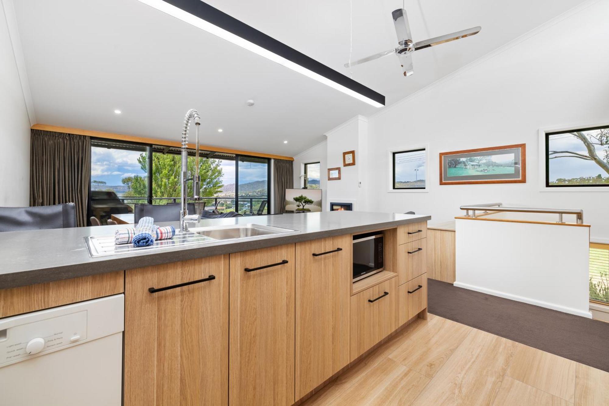 Stockyards 3 - Luxury Townhouse Apartment Jindabyne
