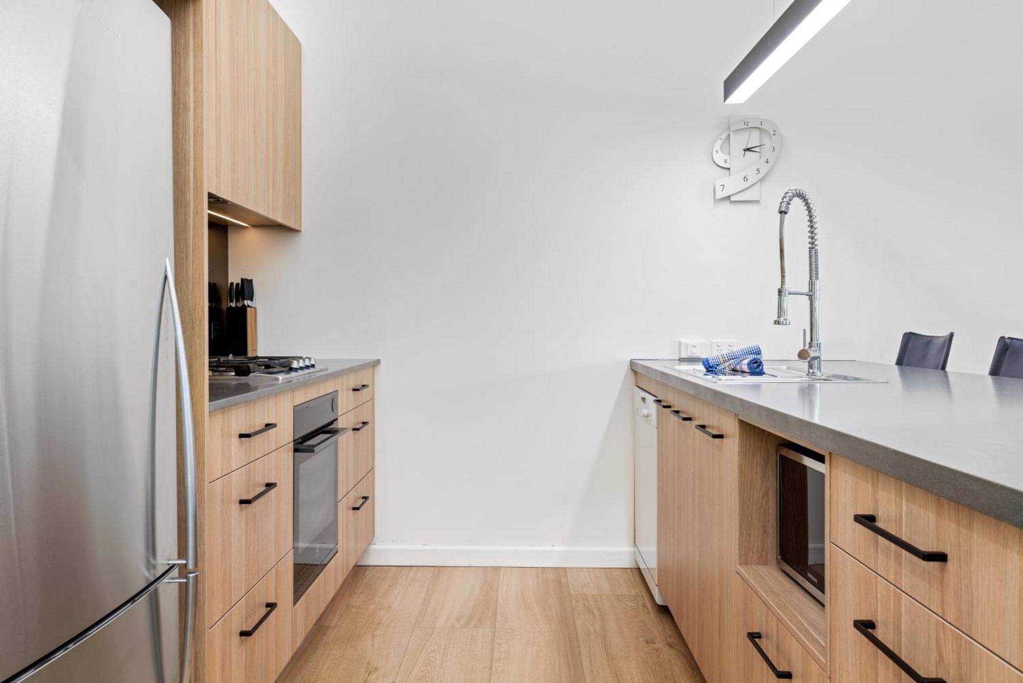 Stockyards 3 - Luxury Townhouse Apartment