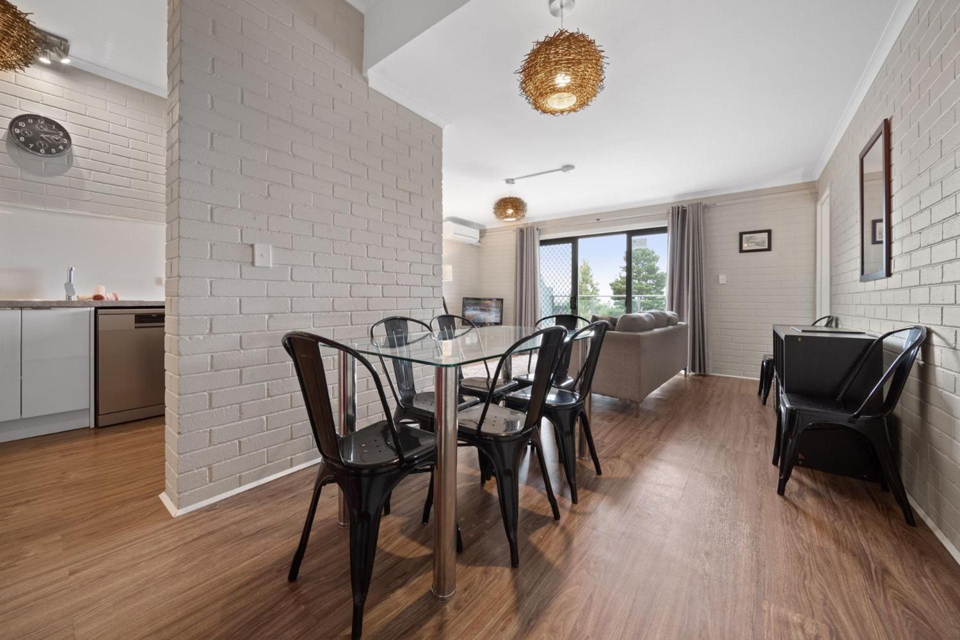 Summit 9 - Stylish 3br L Amazing Views L Wifi L Bbq L Air-con Jindabyne