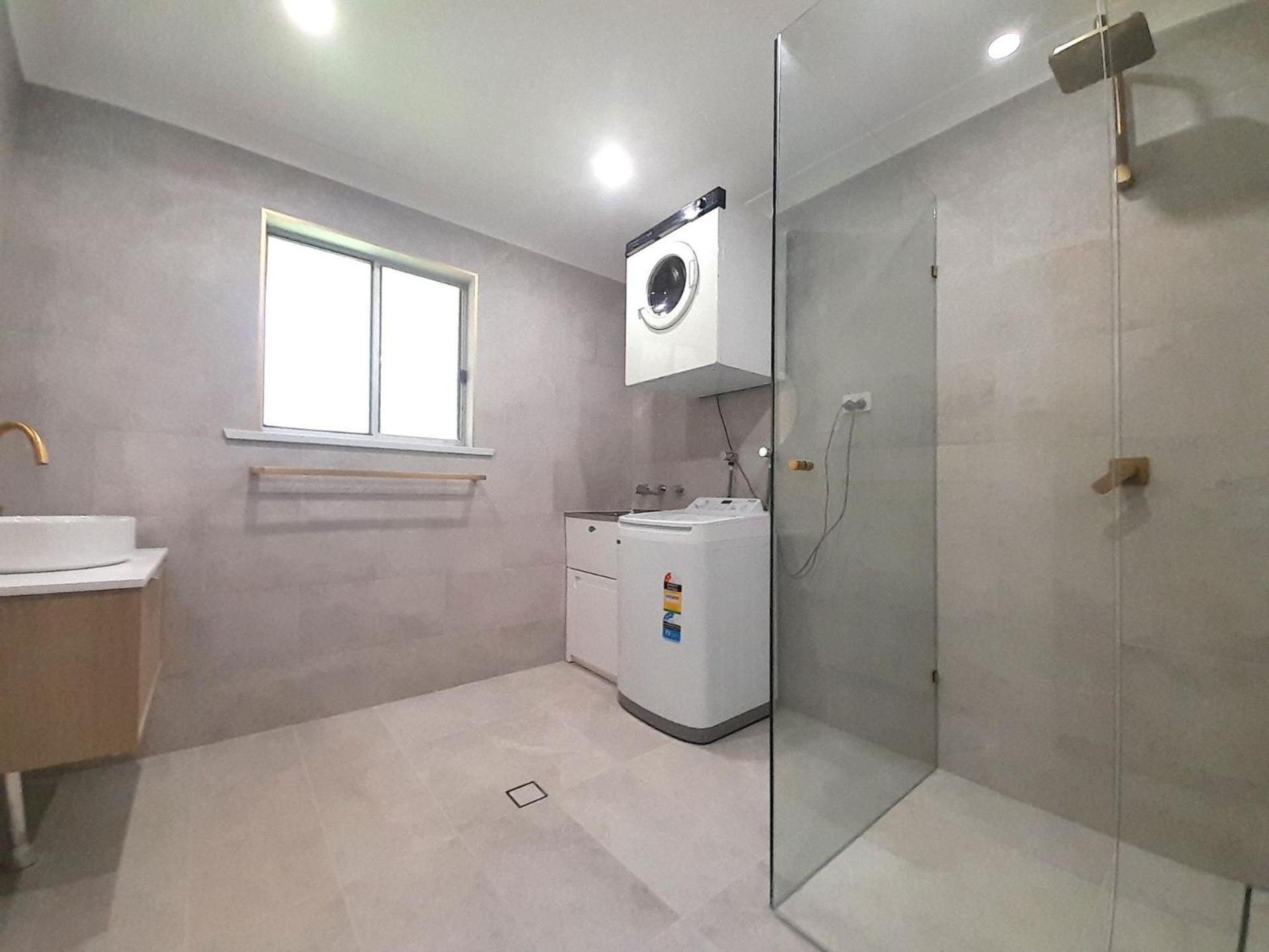Tronton 2 - Lovely 2br L Close To The L Renovated Bathroom * Jindabyne