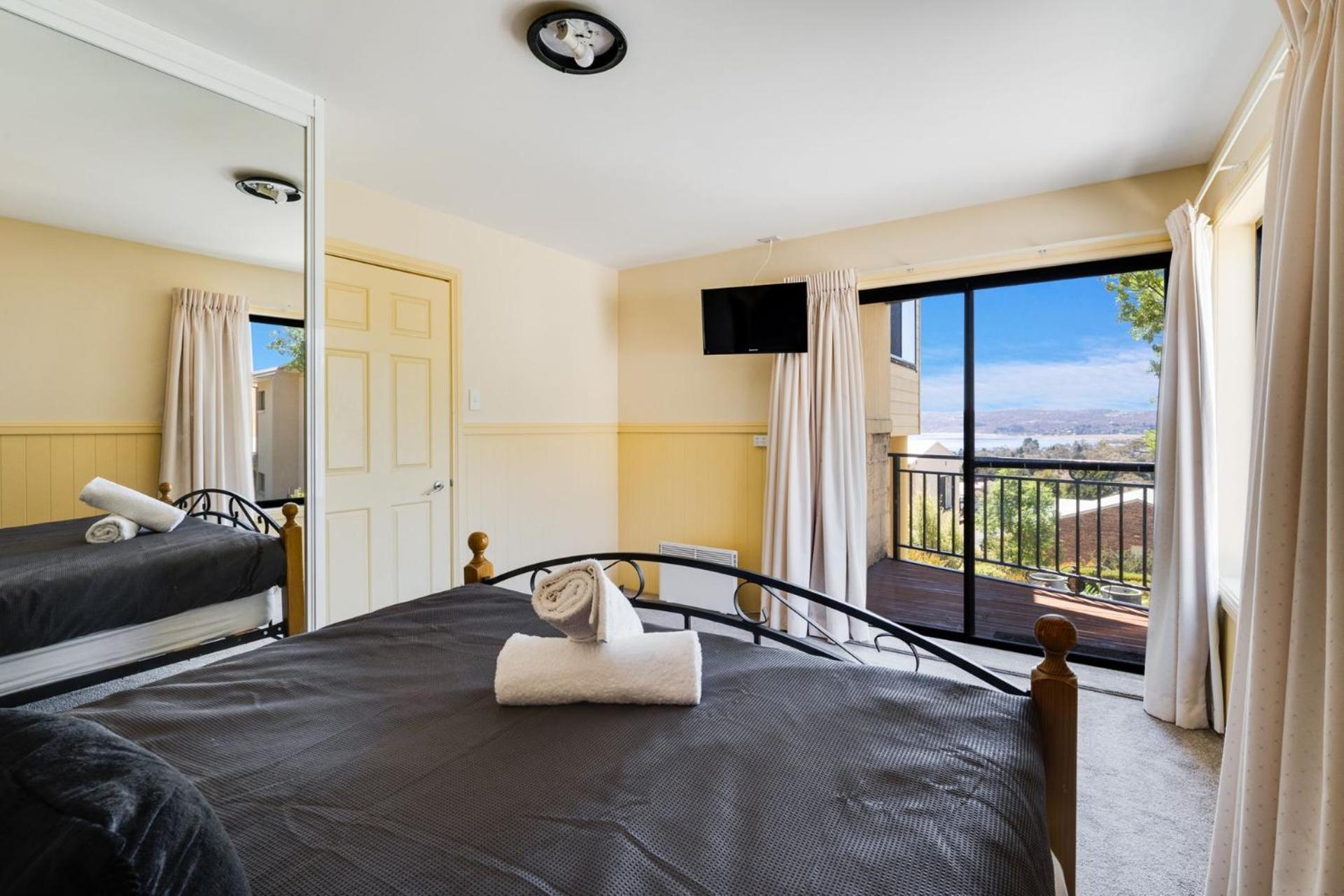 Dromaius 5 - 3br Townhouse L Views L Bath L Wifi L Bbq Holiday home Jindabyne