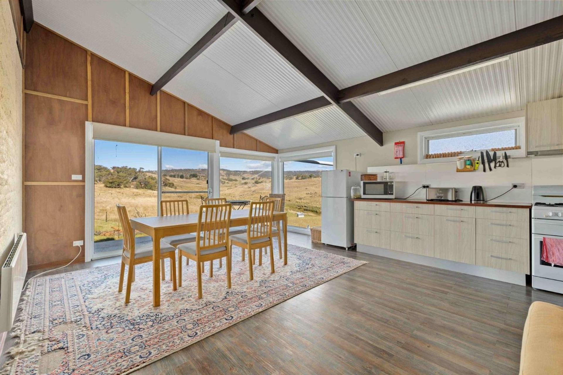Old Hut Creek Chalet