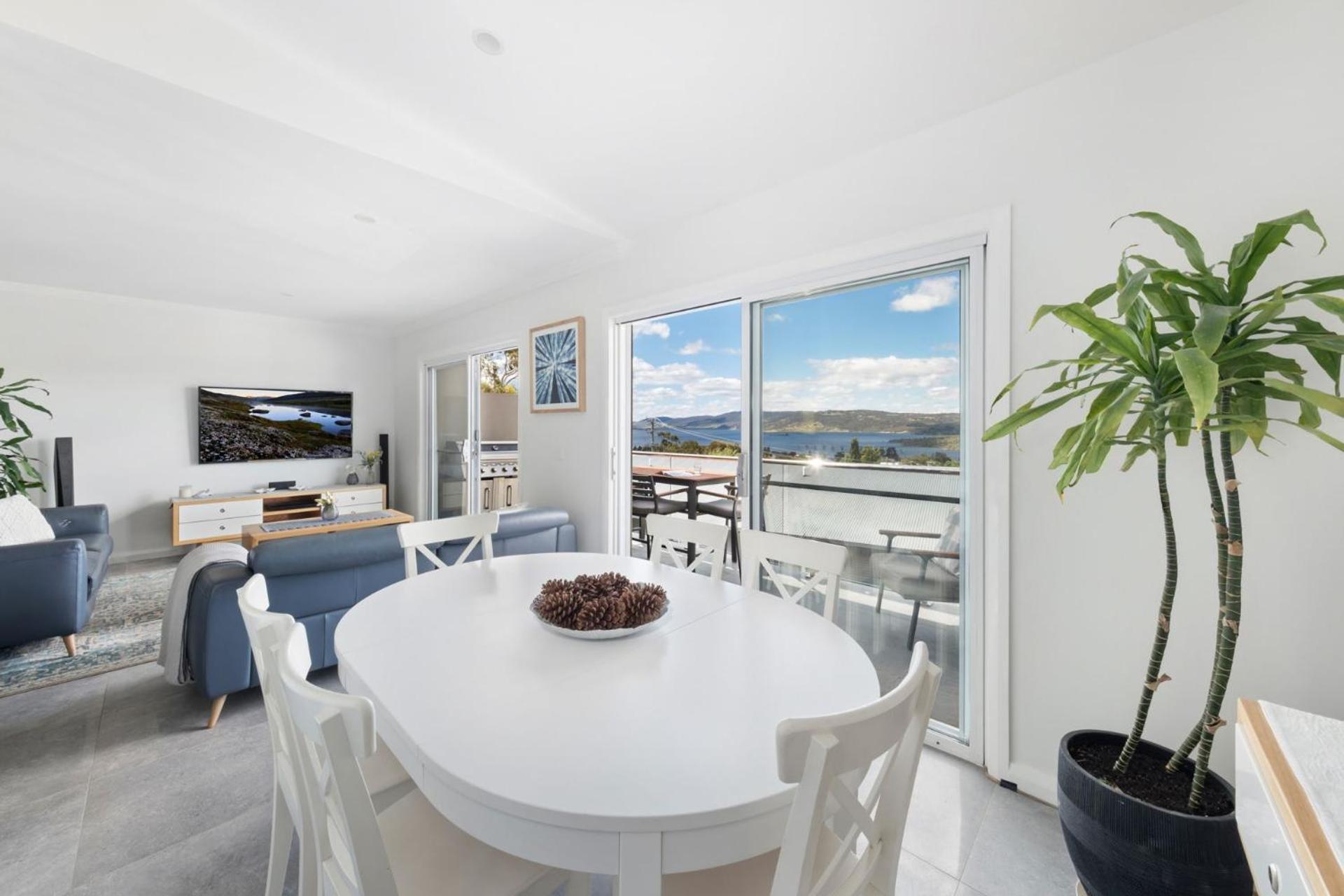 Blue Lakes Holiday home
