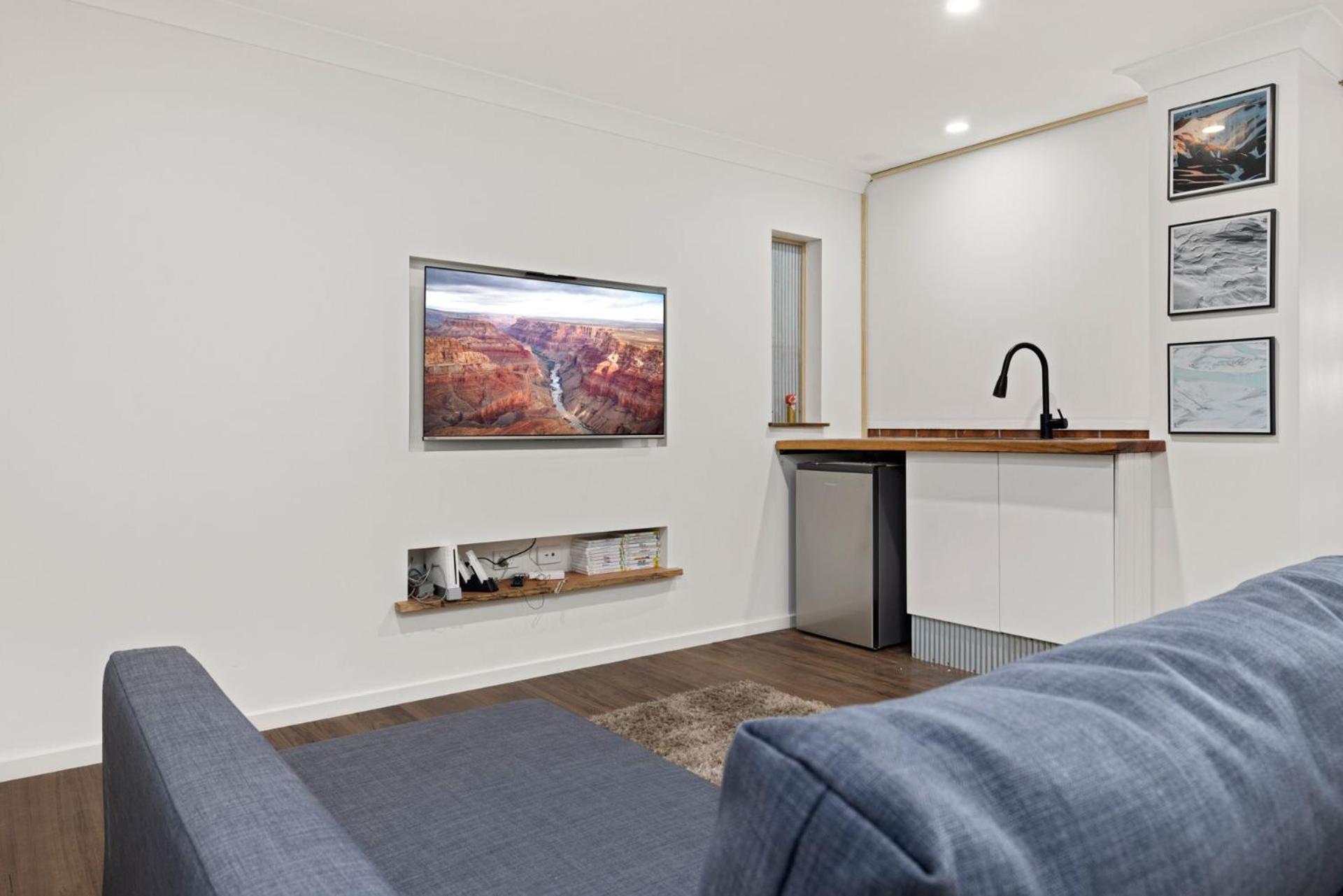 Mountain G O A T Jindabyne