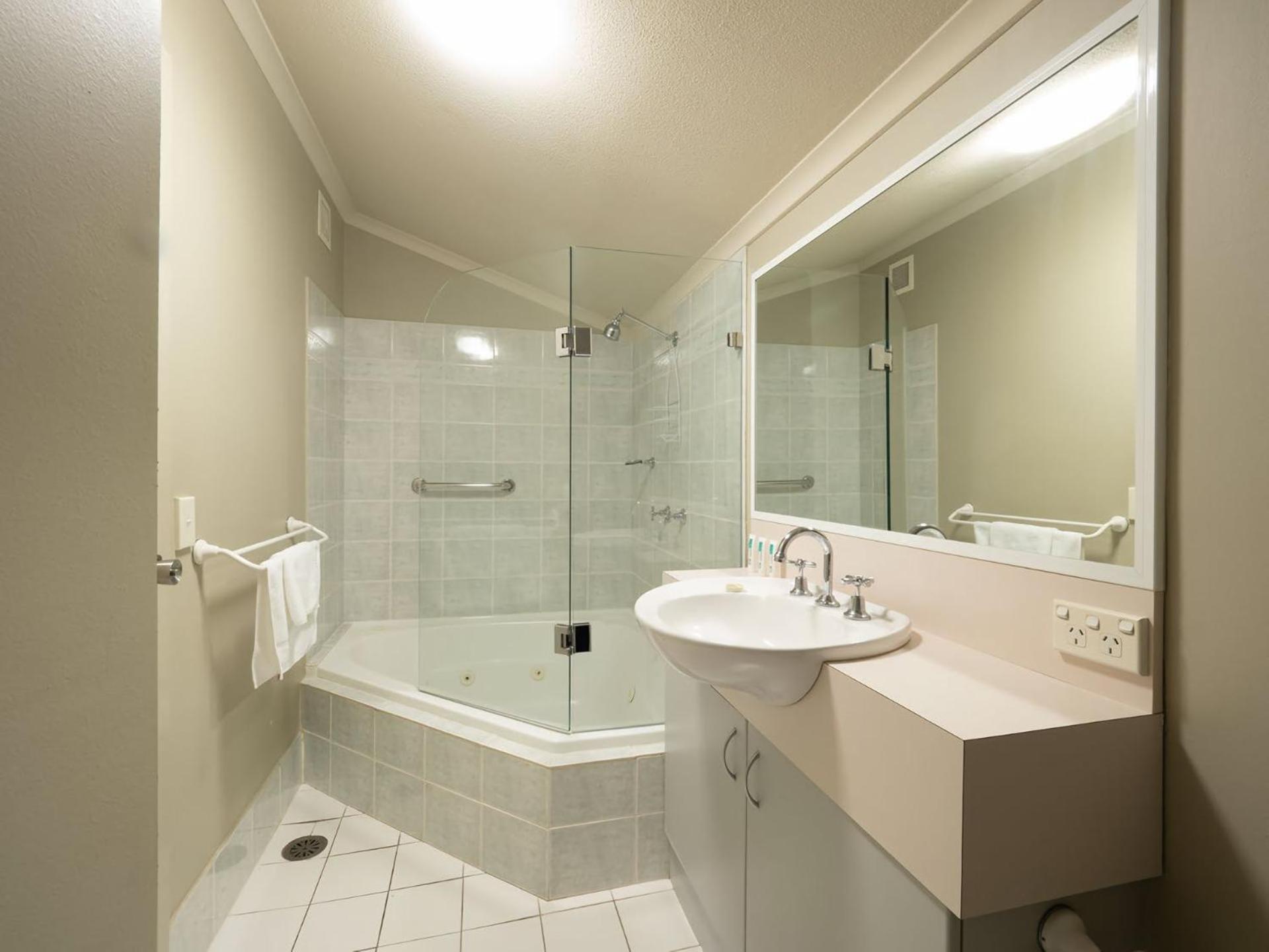 Apartment Horizons 120