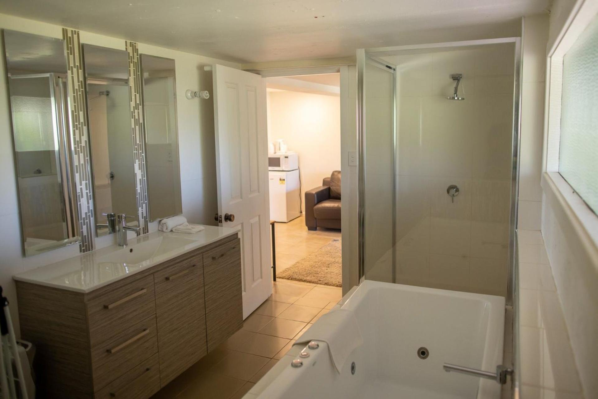 Bogong Arms * Jindabyne