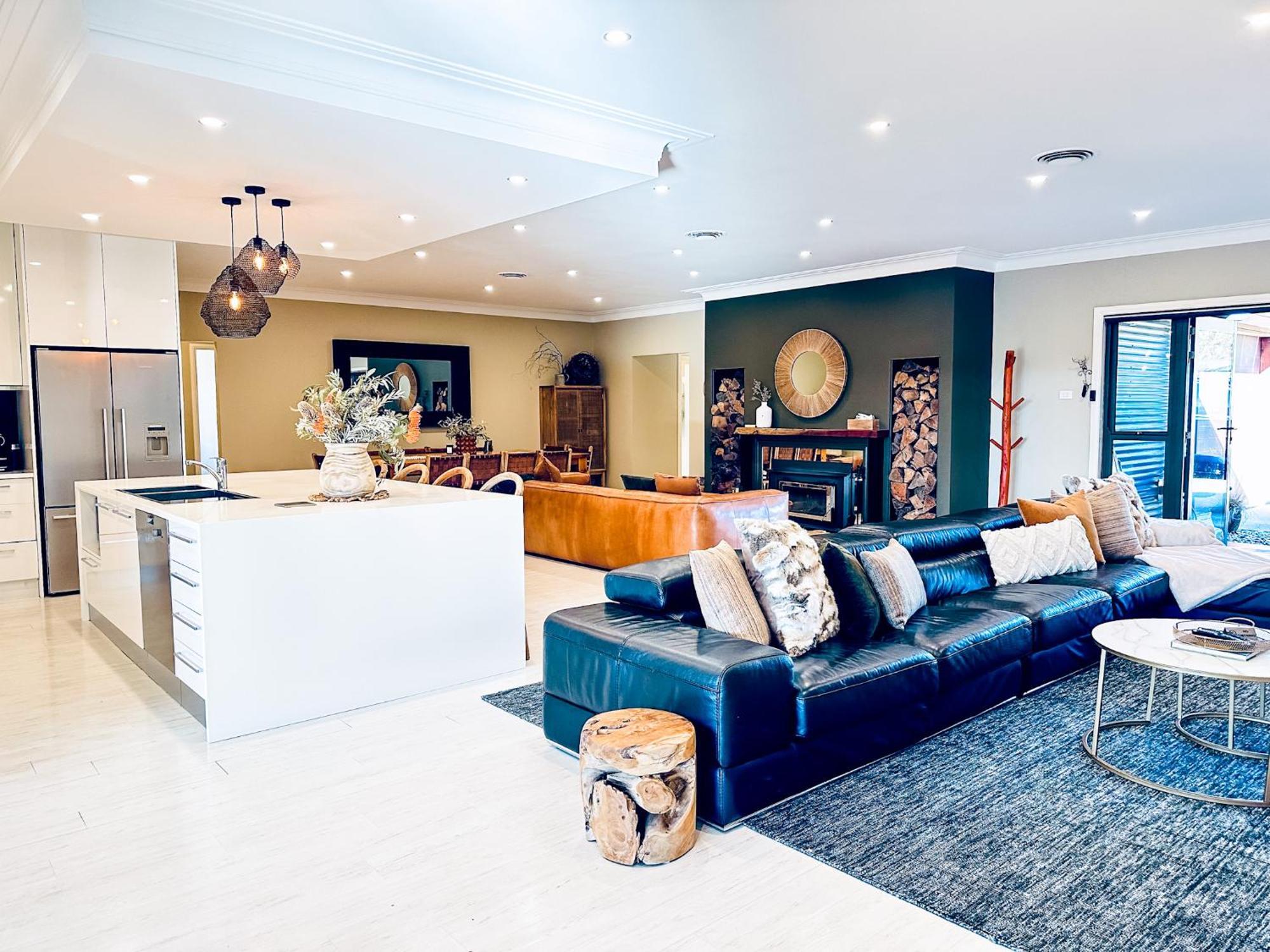 Hamilton House - Snowy Mountain Luxury Villa Jindabyne
