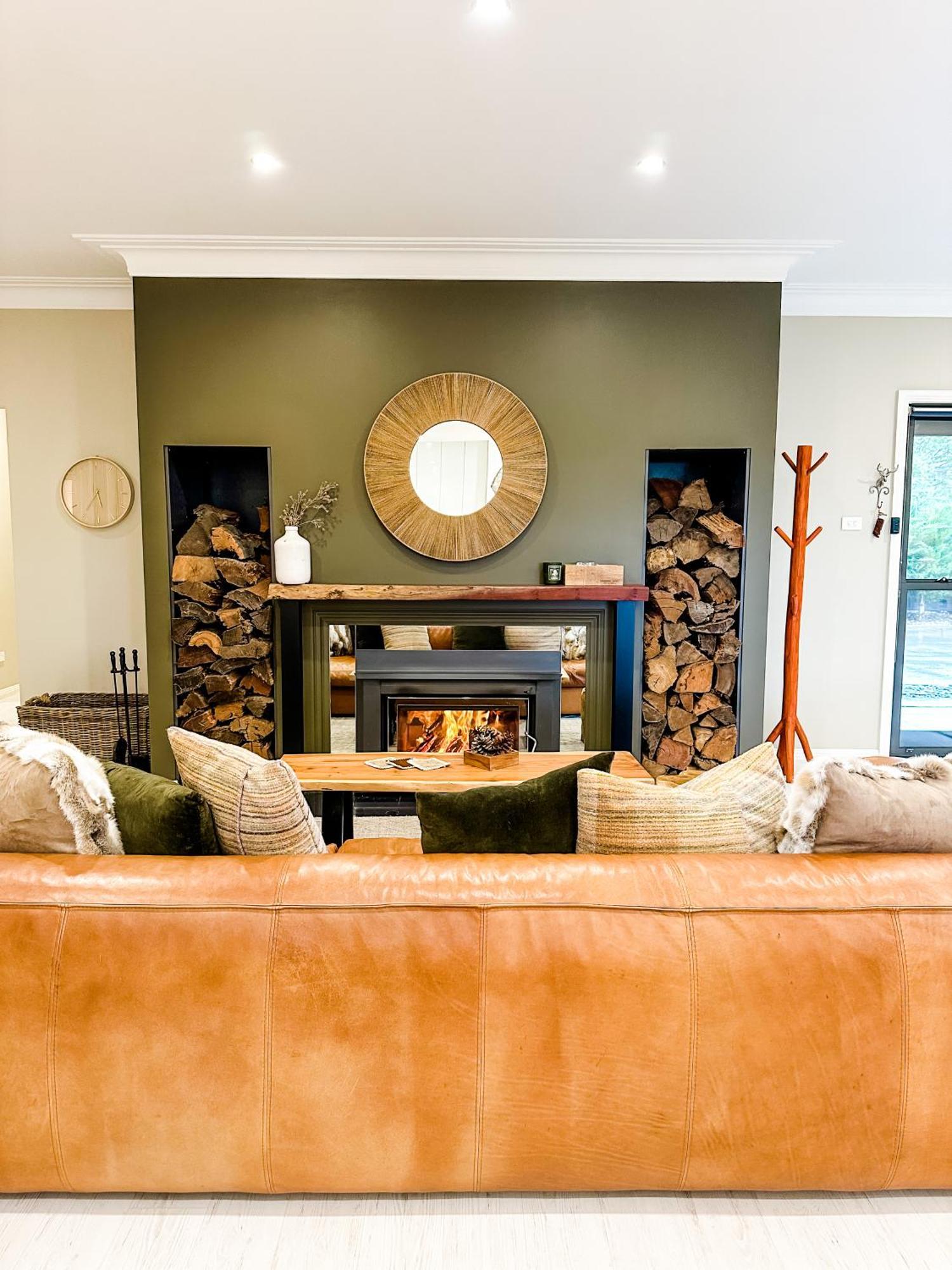 Hamilton House - Snowy Mountain Luxury Jindabyne