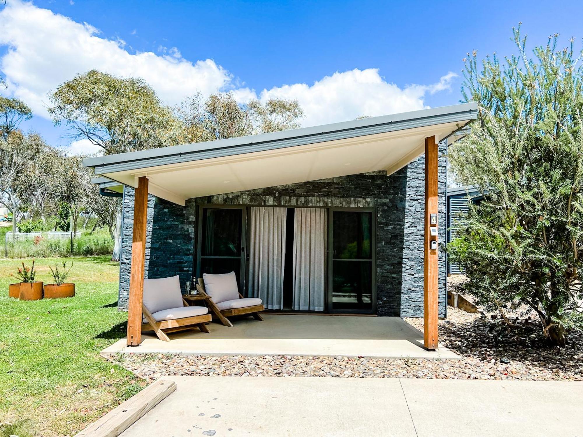 Hamilton House - Snowy Mountain Luxury