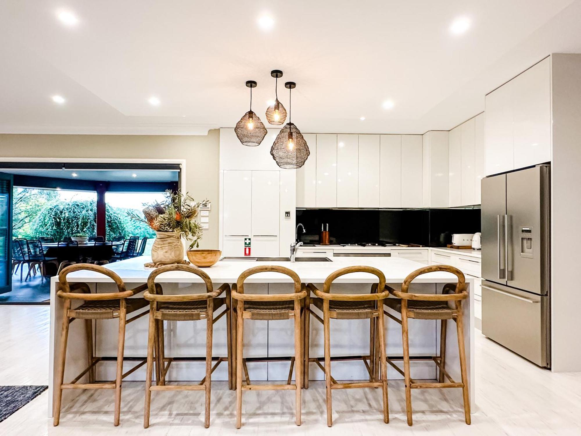 Hamilton House - Snowy Mountain Luxury Jindabyne