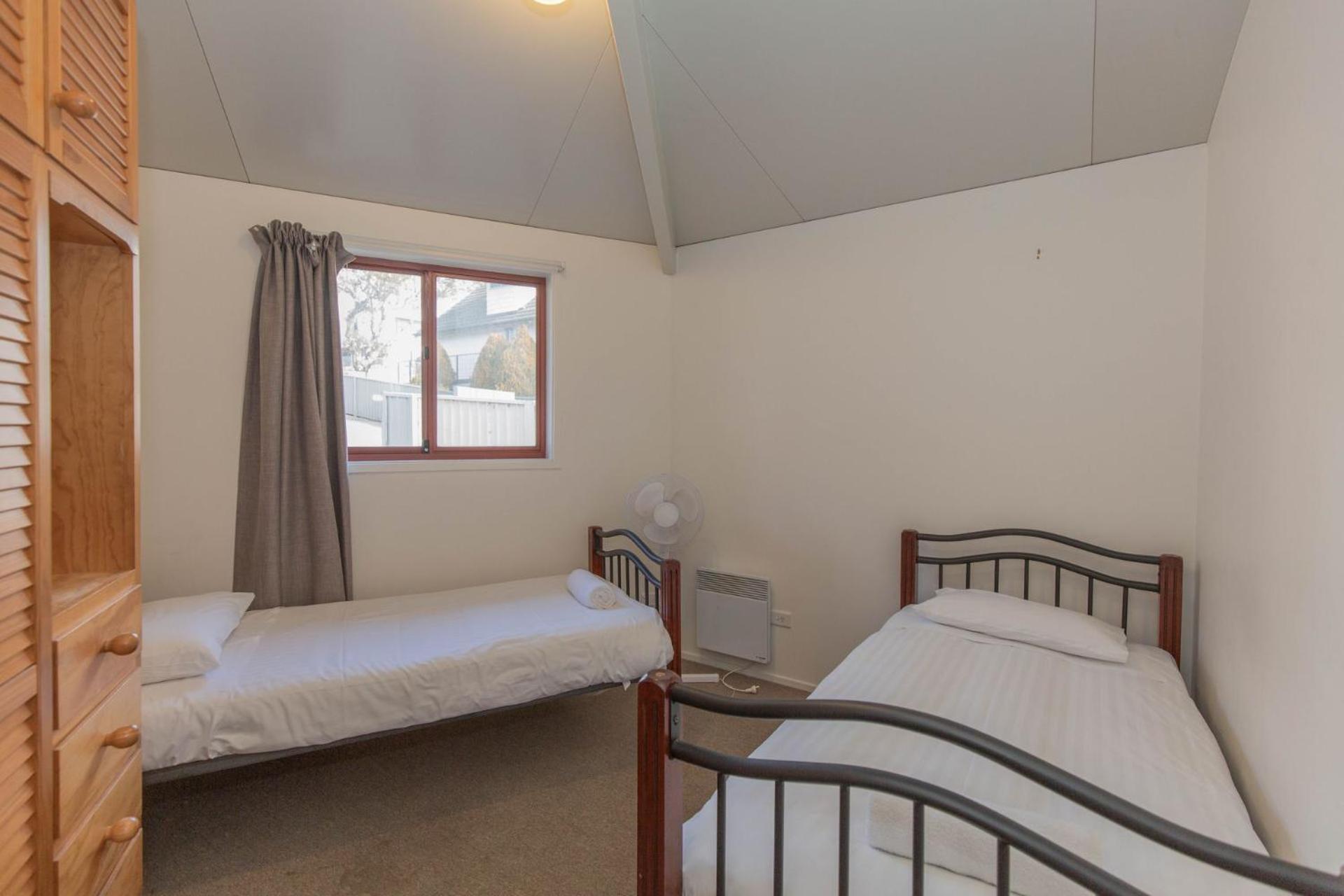 Snowdome 4 3 Poly Cow Lane Holiday home Jindabyne