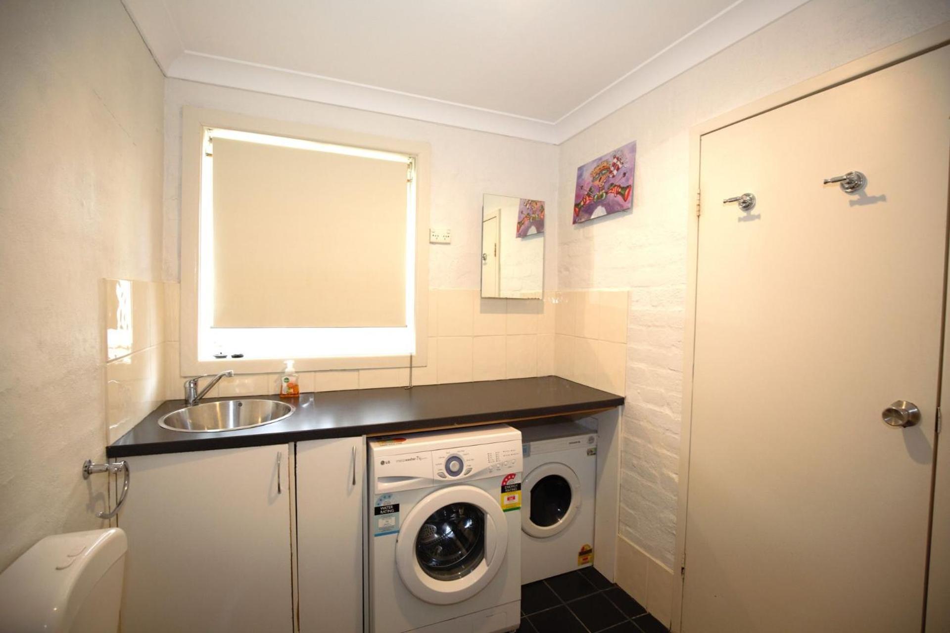 Sponars Onshore 3 Of 41 Cobbon Crescent