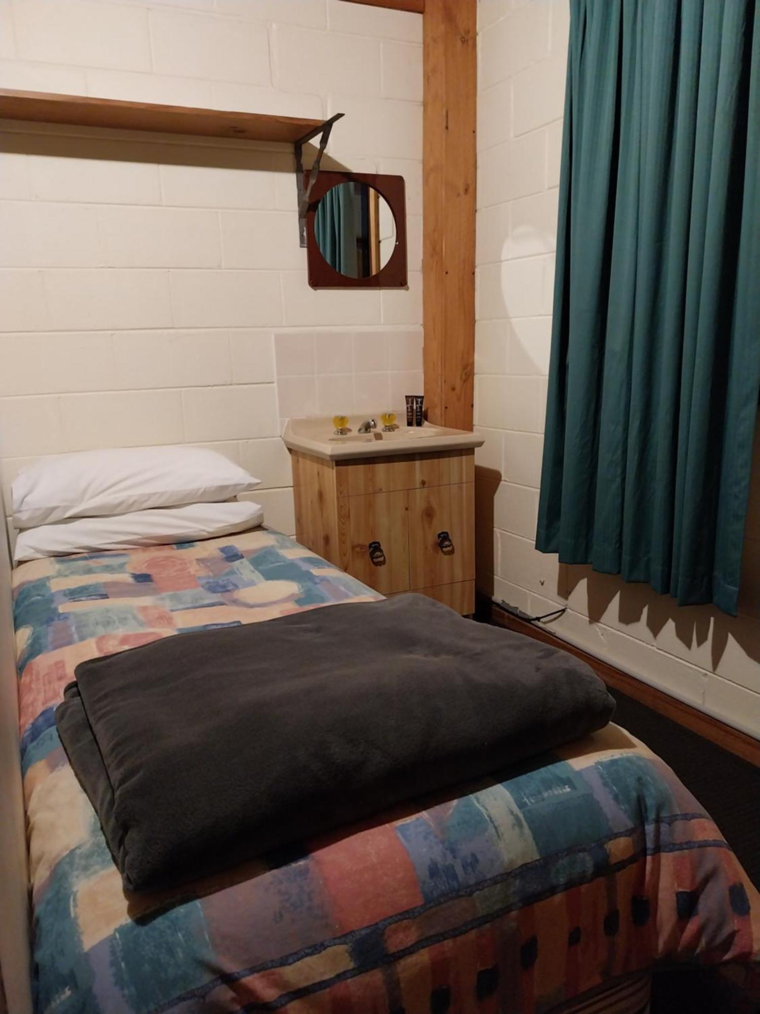 Chalet Jindabyne Bed & Breakfast Jindabyne