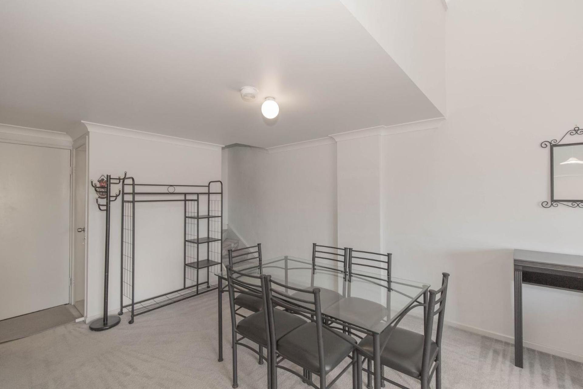 Apartment Razorback 11