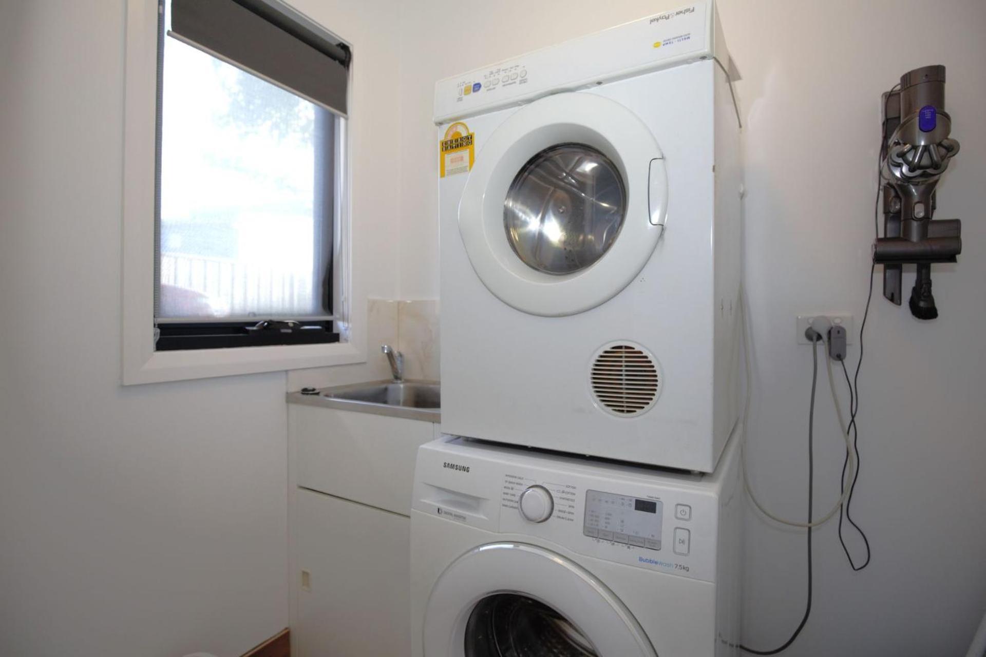 25a Twynam Street *