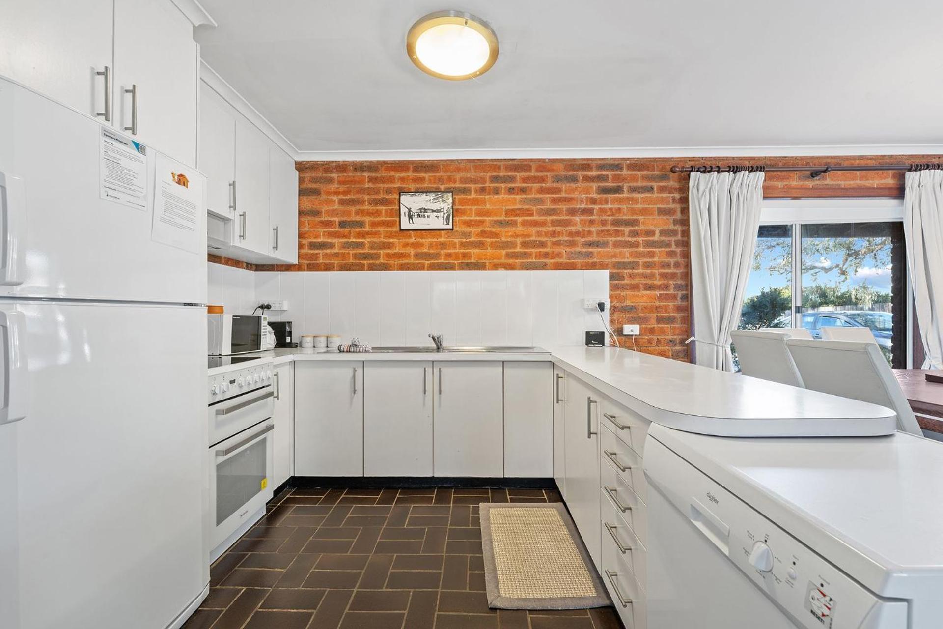 Sponars Onshore - 2br L Pet-friendly L Wifi L Air-con L Fenced Backyard Jindabyne