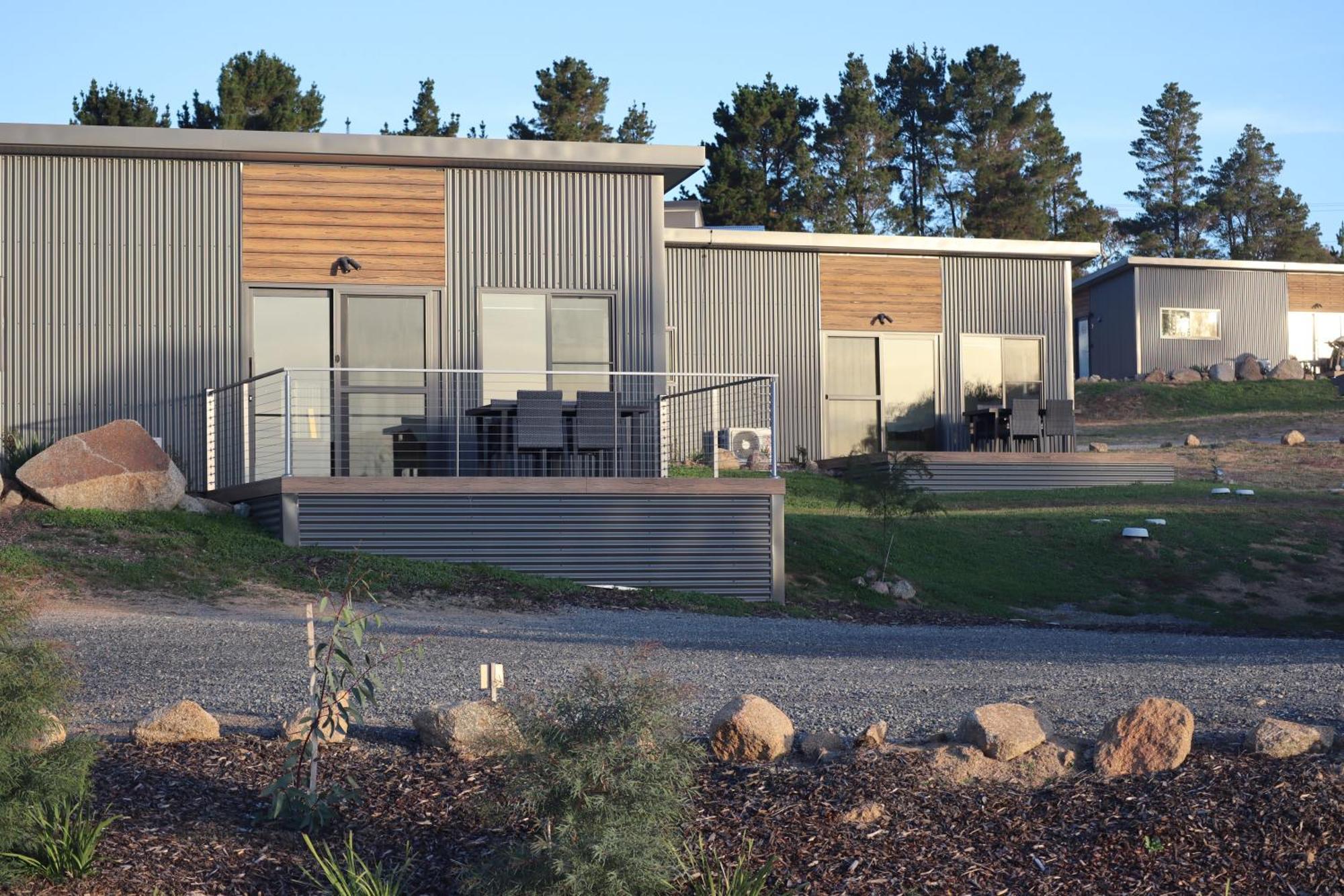 #2 New Modern Cabin With Amazing Views Over Lake Holiday home Jindabyne
