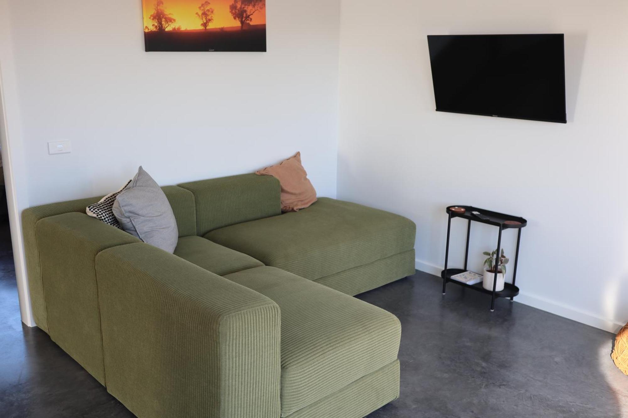 #2 New Modern Cabin With Amazing Views Over Lake * Jindabyne