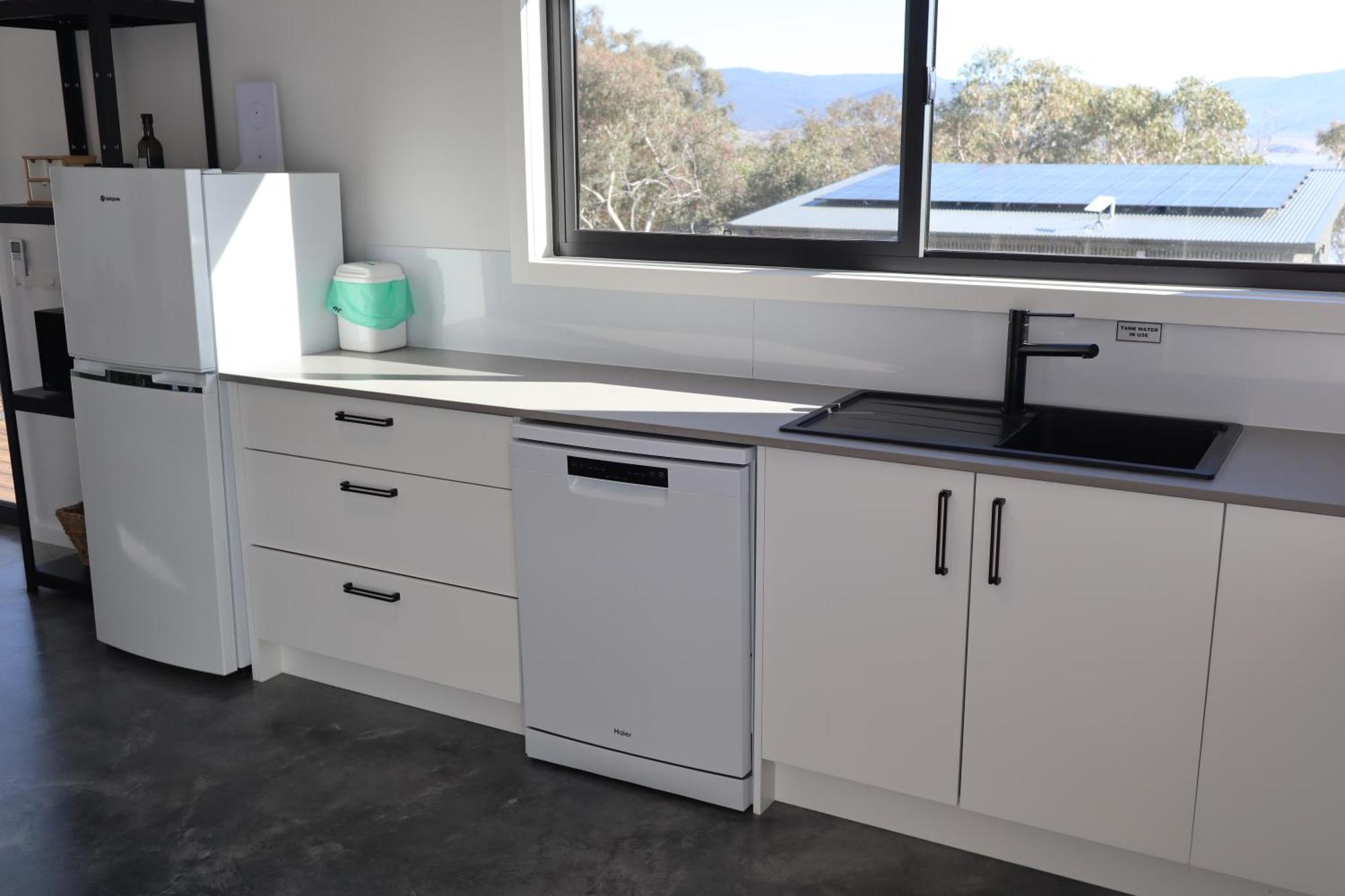 Holiday home #2 New Modern Cabin With Amazing Views Over Lake *