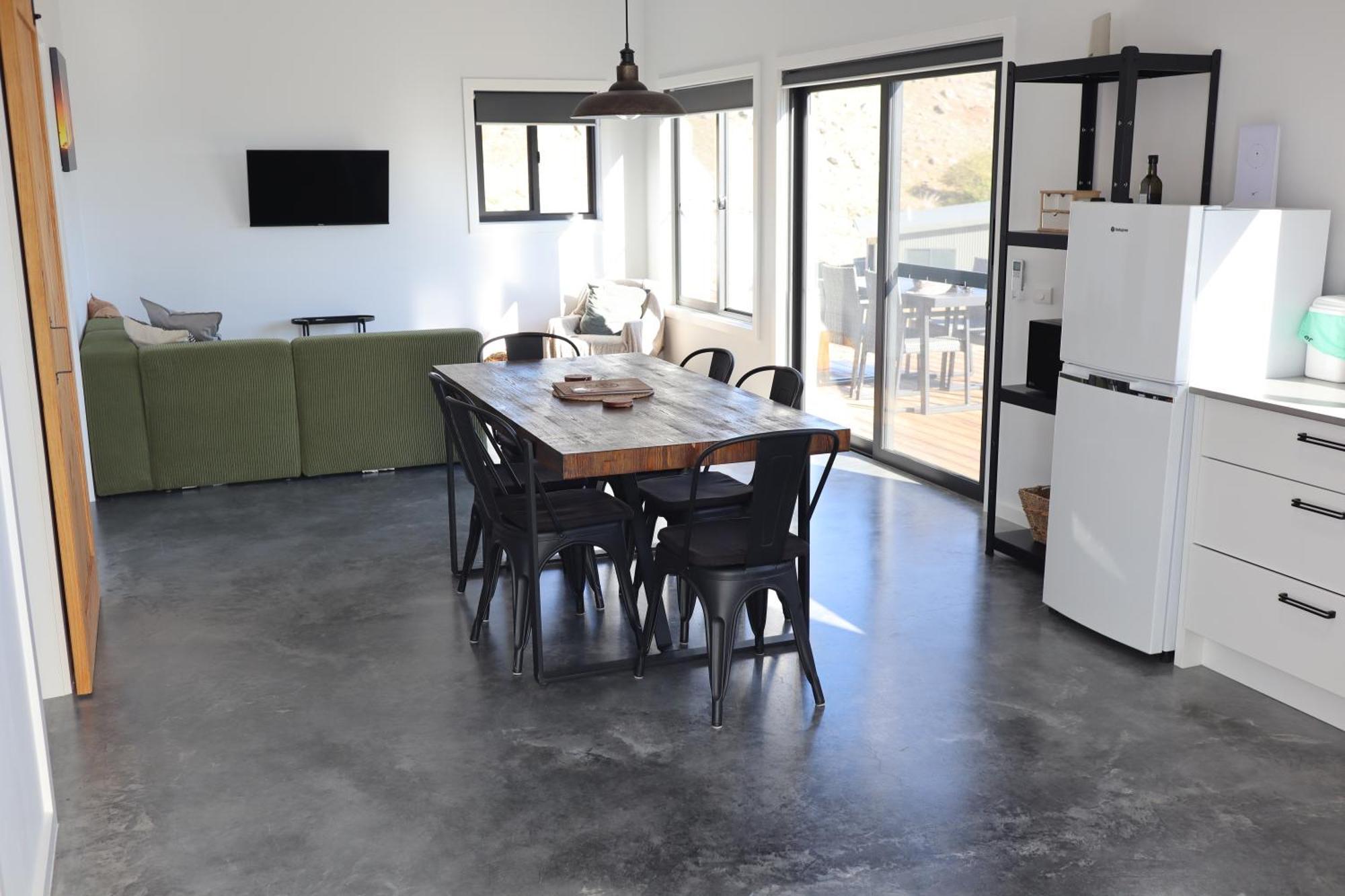 #2 New Modern Cabin With Amazing Views Over Lake * Jindabyne
