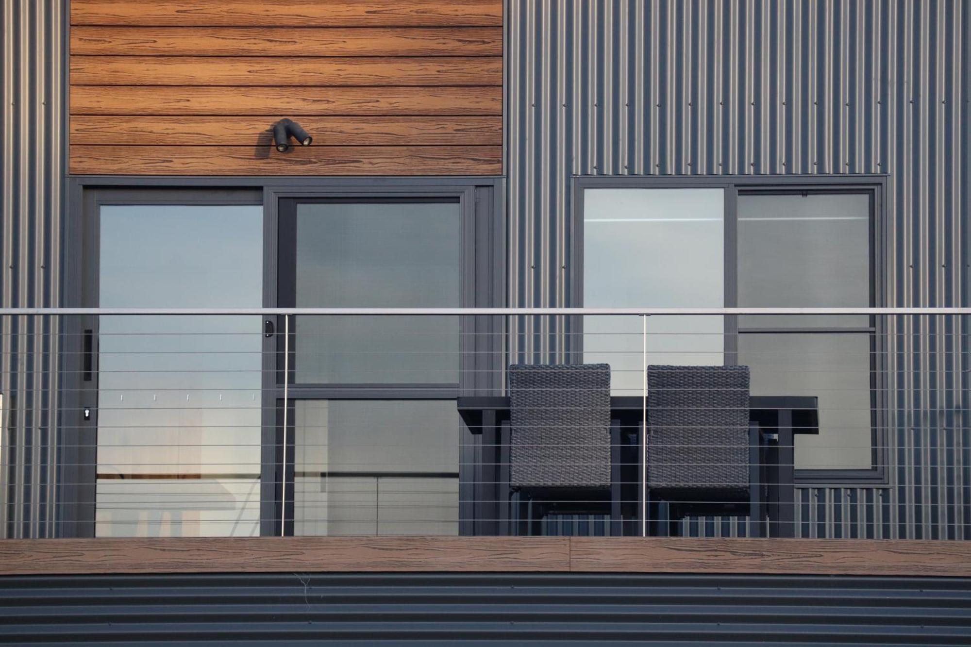 #2 New Modern Cabin With Amazing Views Over Lake Jindabyne