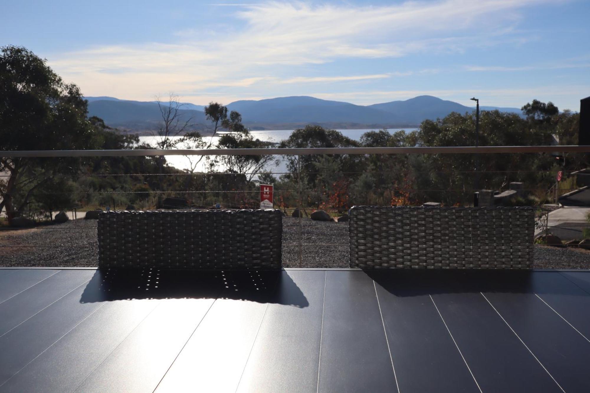 #2 New Modern Cabin With Amazing Views Over Lake * Jindabyne