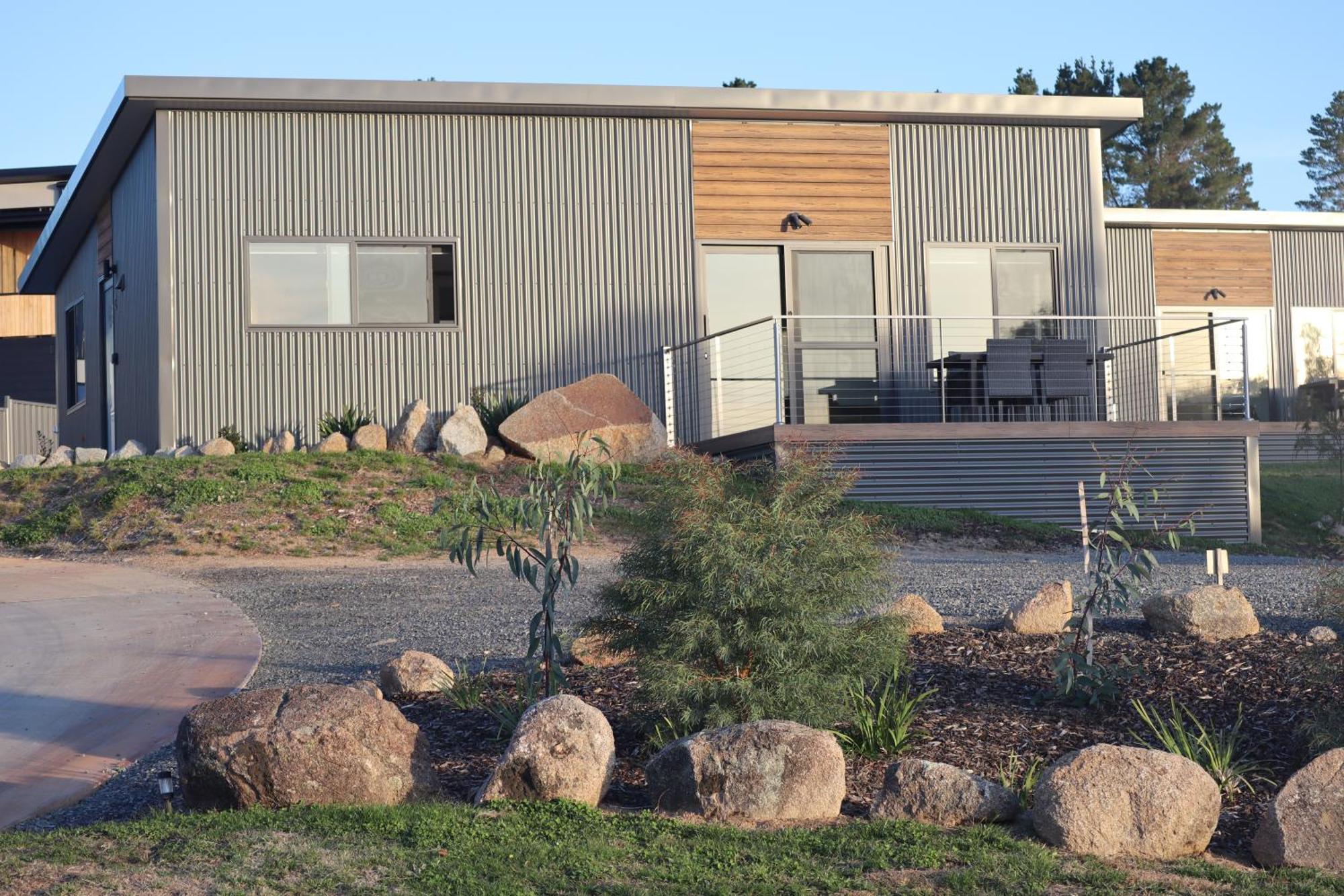 Holiday home #2 New Modern Cabin With Amazing Views Over Lake