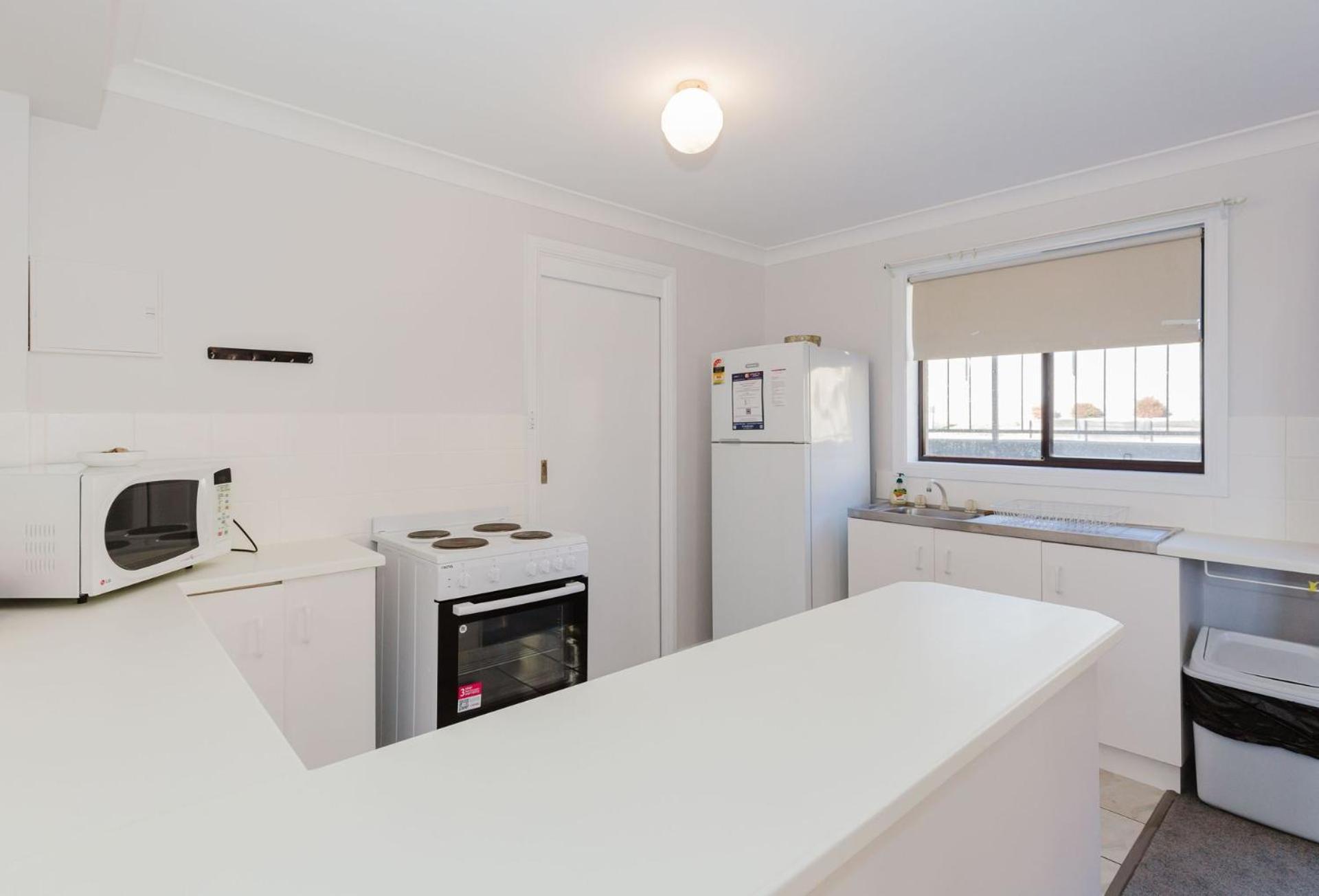 Petersdorf 4 129 Gippsland Street *