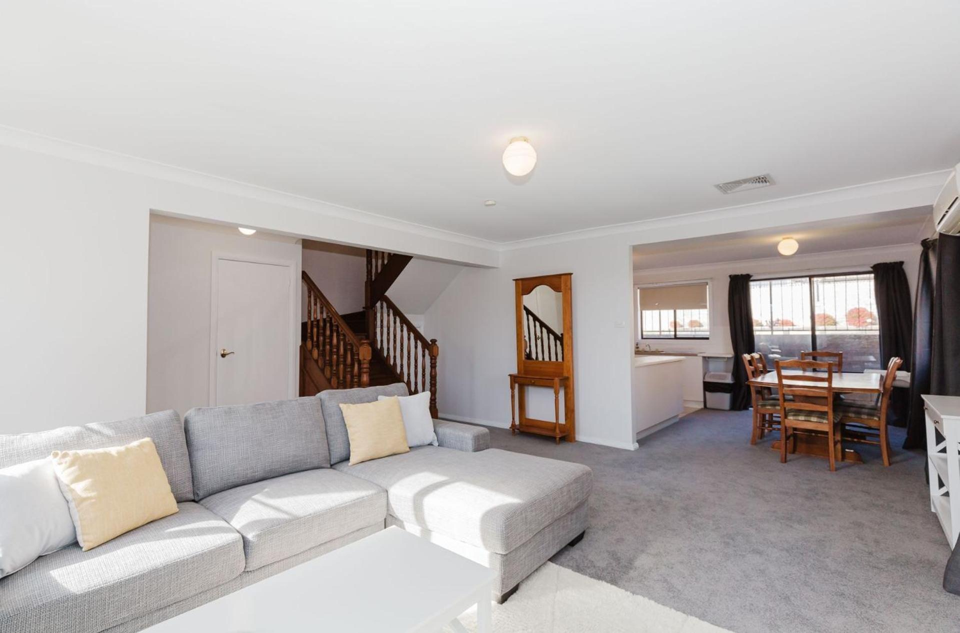 Petersdorf 4 129 Gippsland Street Holiday home