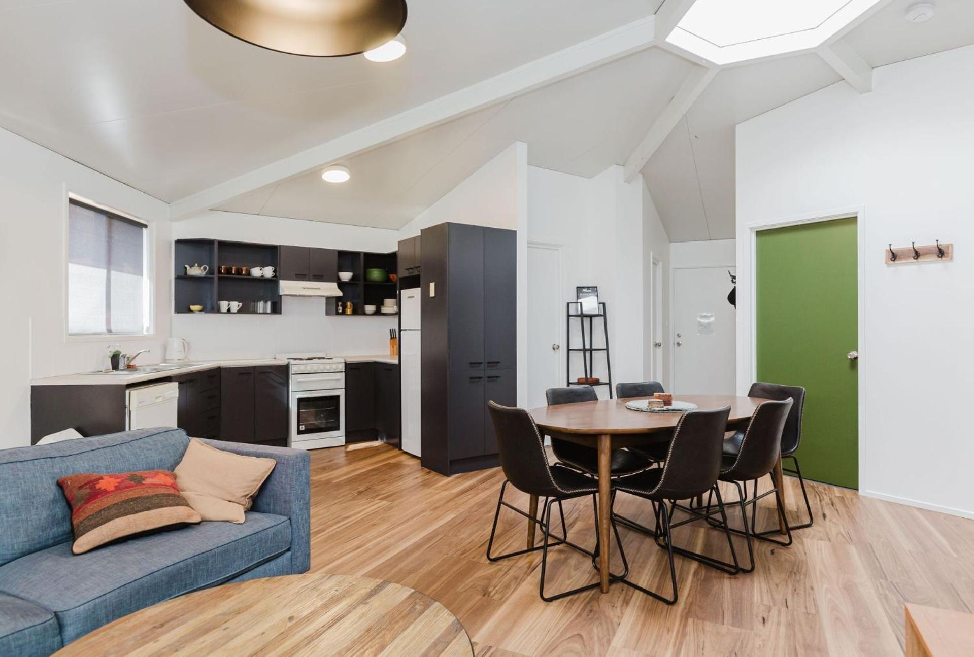 Holey Cow - 3 Of 3 Poley Cow Lane Apartment Jindabyne