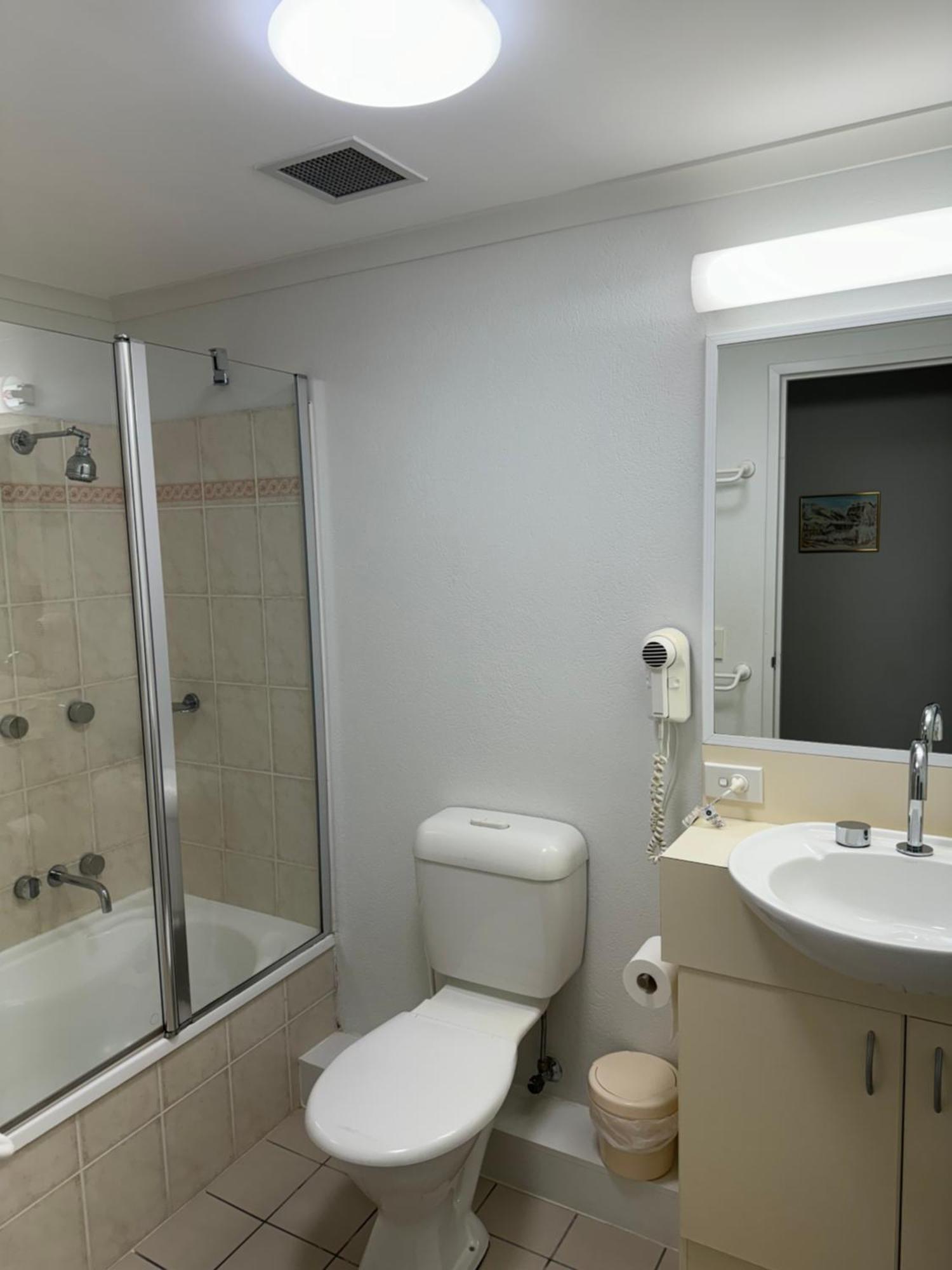 Horizons 424 Waterfront 2 Bedroom Jindabyne